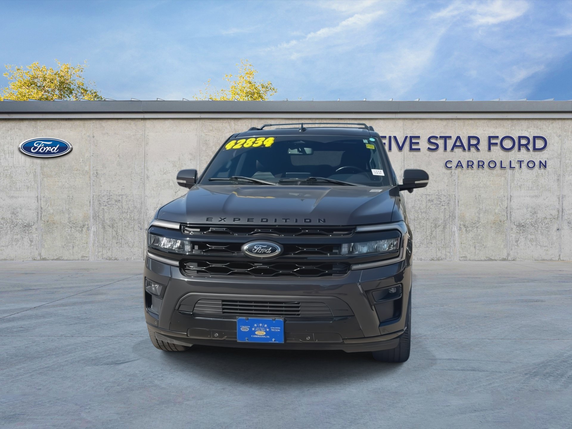 Certified 2023 Ford Expedition Limited RWD image 3