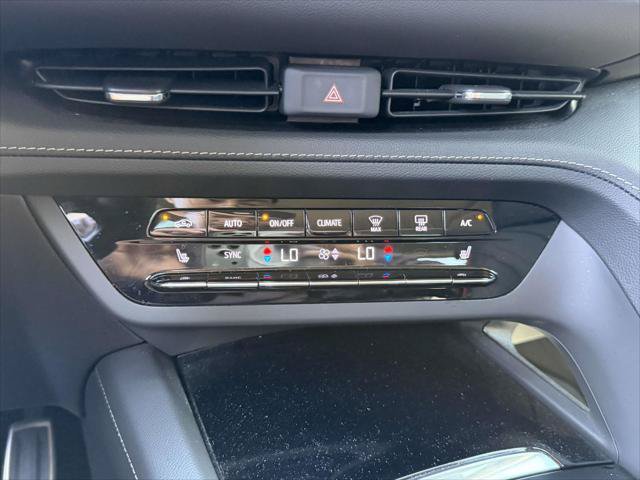 Used 2023 Buick Envision Essence w/ Sport Touring Package AWD/4WD image 32