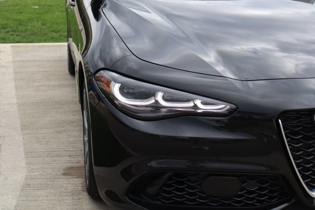 Used 2024 Alfa Romeo Giulia Ti image 4