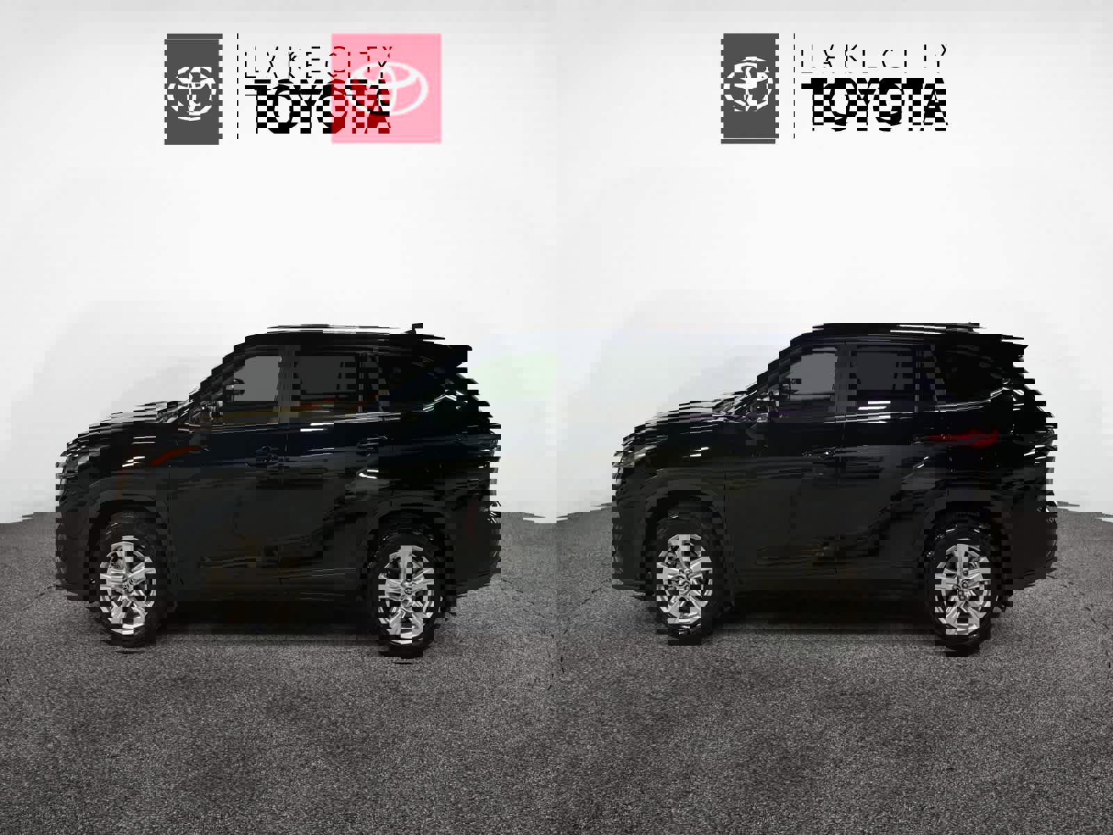 Used 2025 Toyota Highlander LE image 3