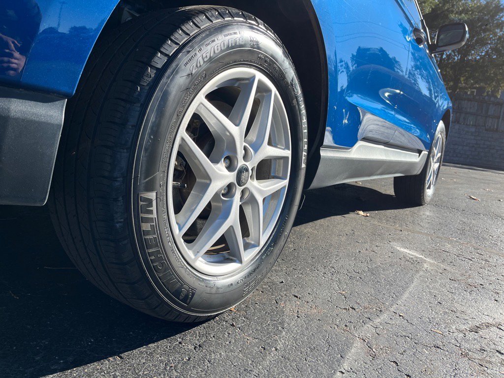 Used 2024 Ford Edge SEL w/ Class II Trailer Tow Package image 7