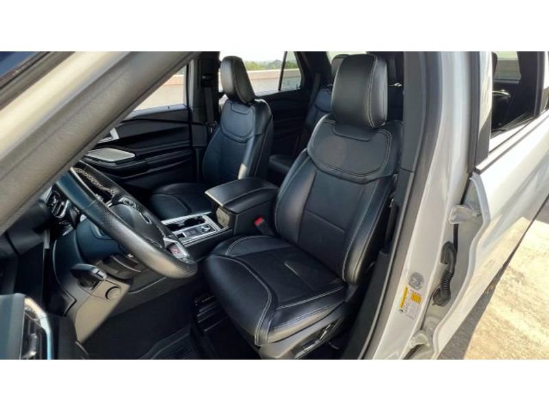 Used 2020 Ford Explorer ST w/ Premium Technology Package image 33
