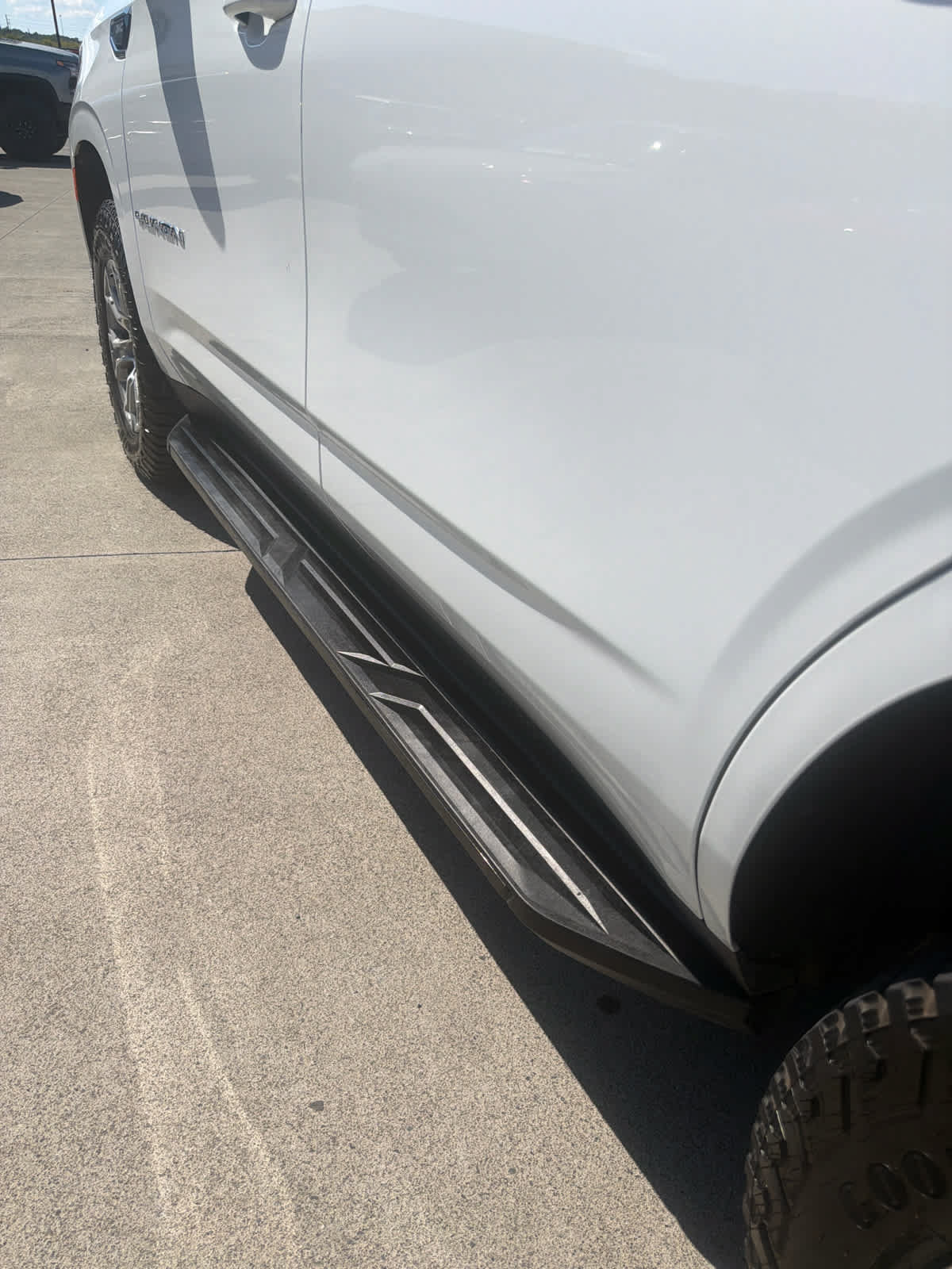 Used 2022 GMC Yukon SLE AWD/4WD image 11