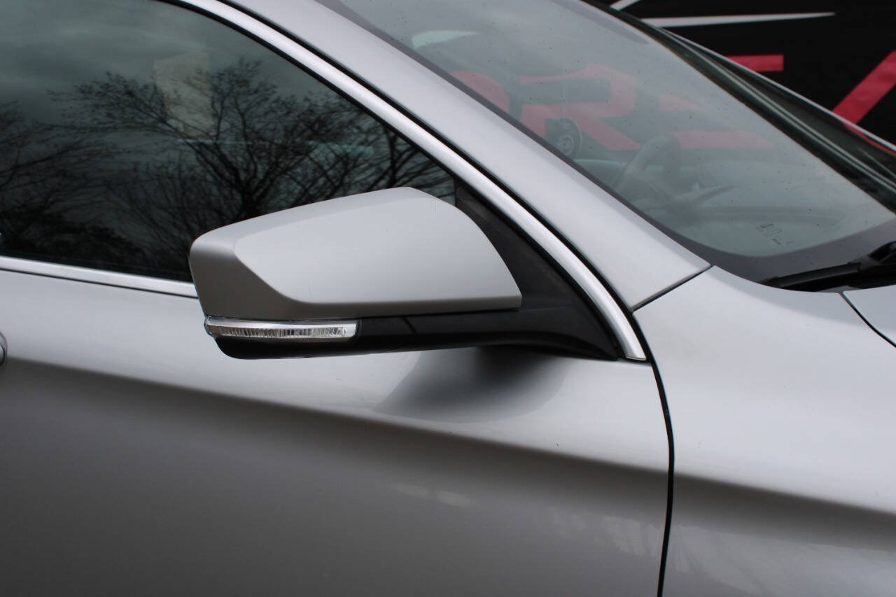 Used 2019 Chevrolet Impala LT FWD image 32