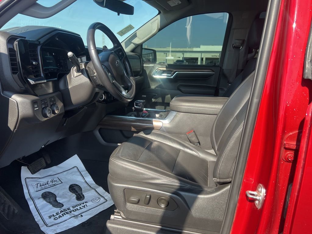 Used 2023 Chevrolet Silverado 1500 LT Trail Boss w/ Convenience Package II image 12