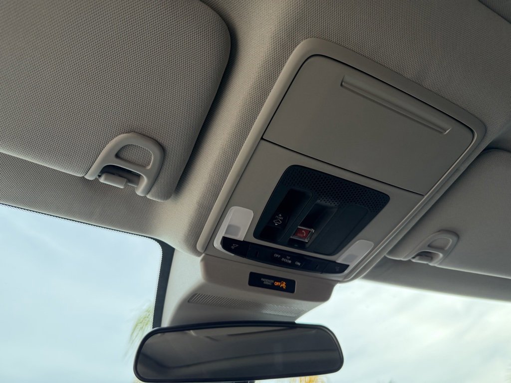 Used 2024 Honda Accord EX image 17