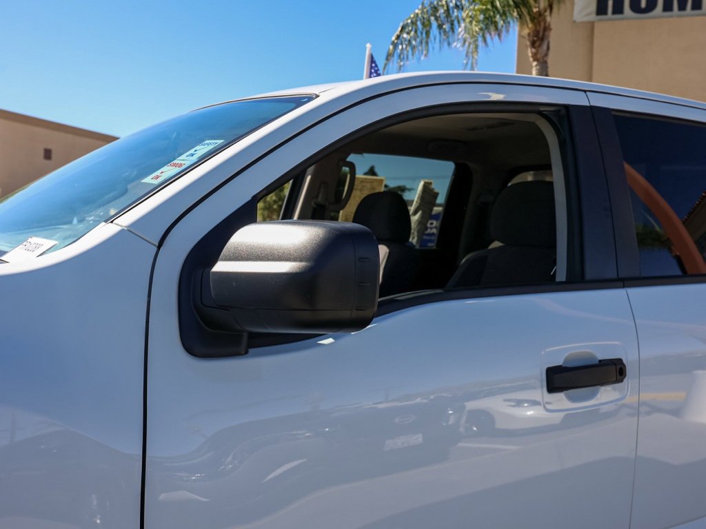 Used 2023 Nissan Titan SV image 12