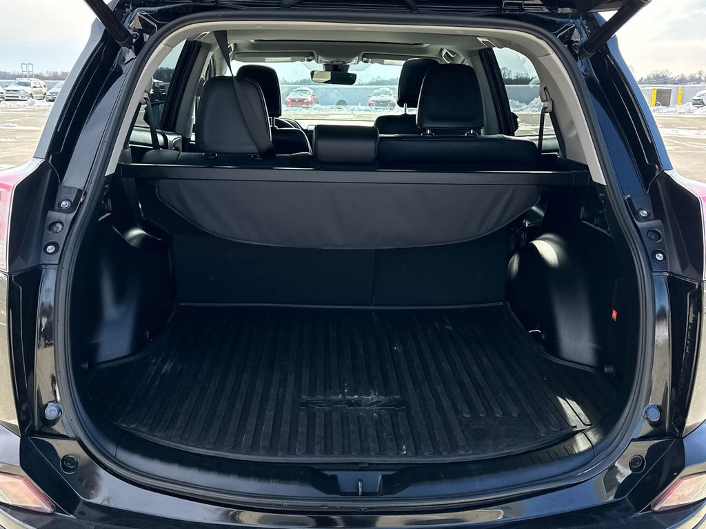 Used 2018 Toyota RAV4 Limited w/ All Weather Liner Package image 6