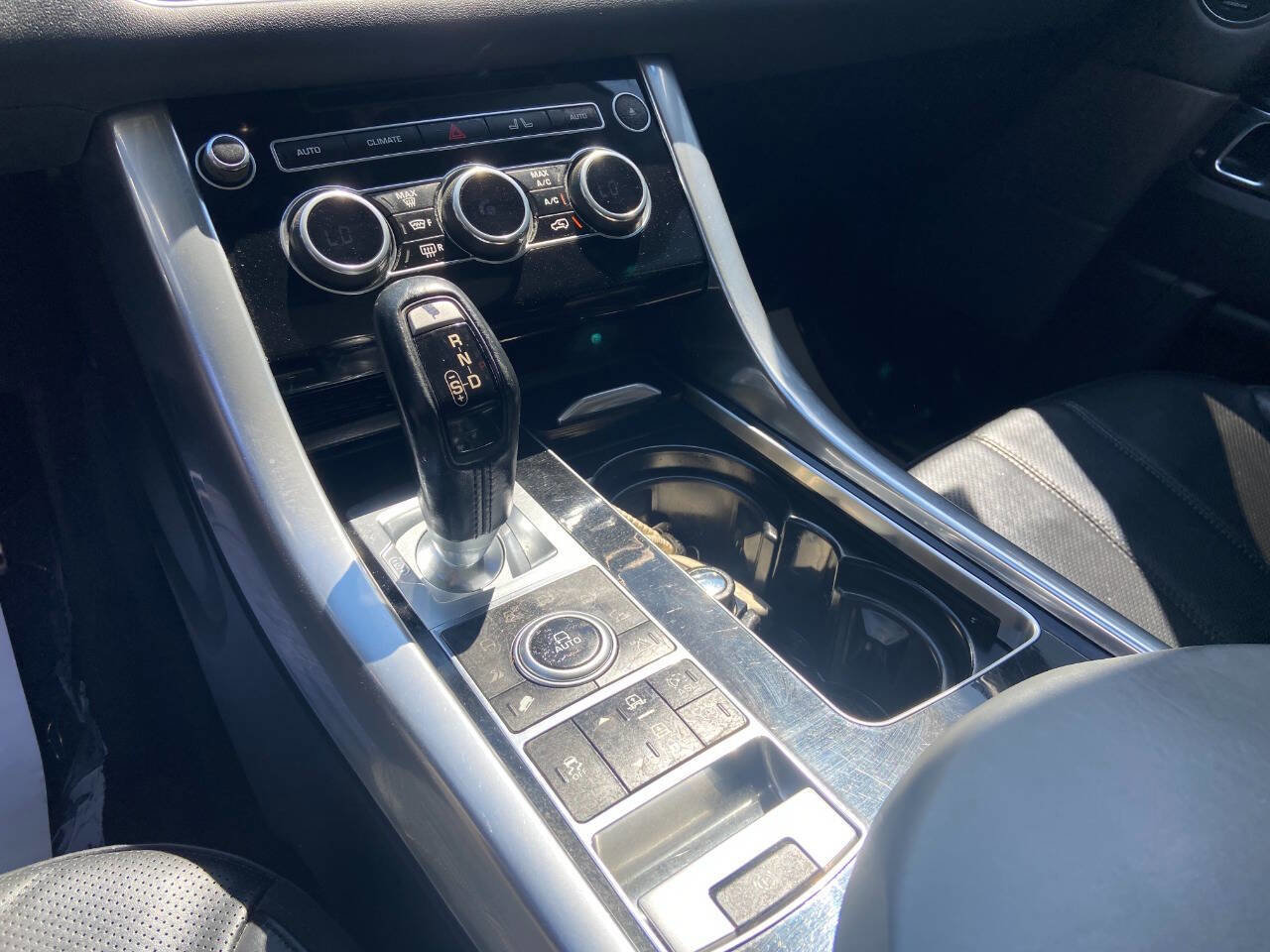 Used 2015 Land Rover Range Rover Sport Supercharged AWD/4WD image 14