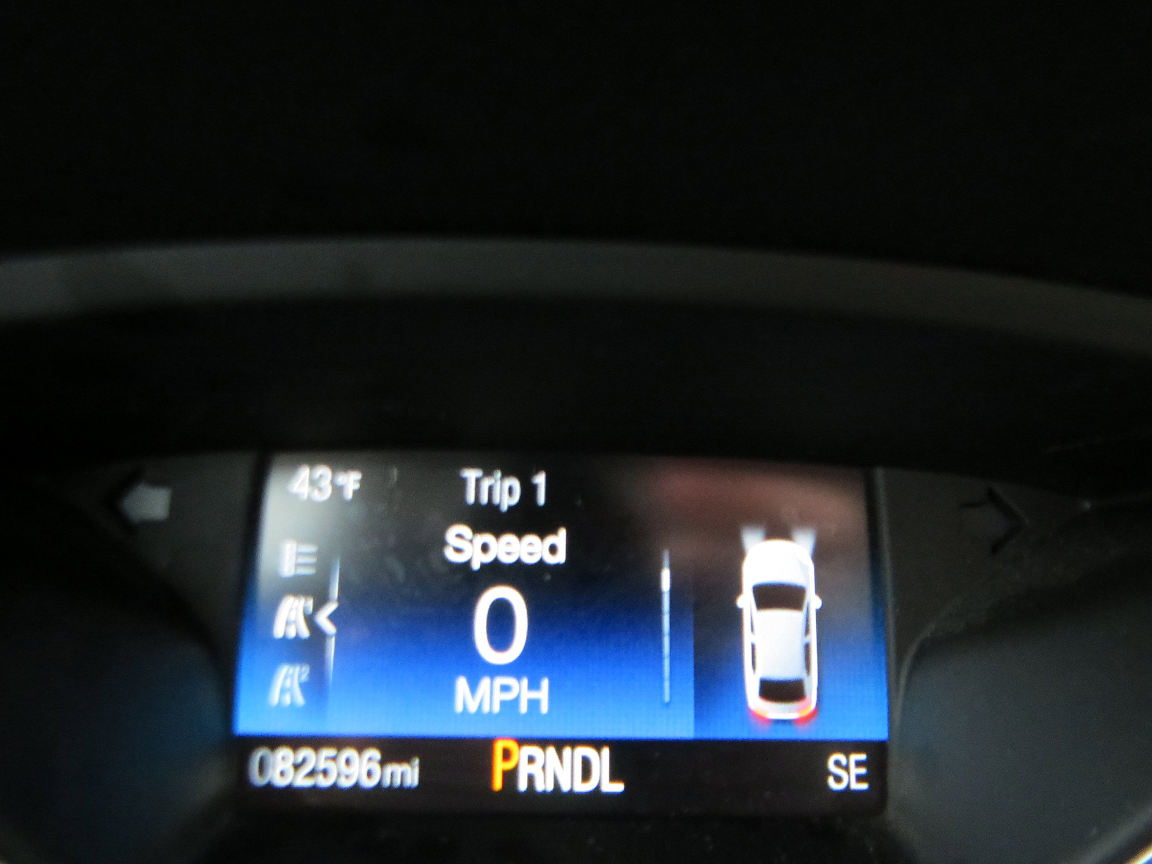 Used 2018 Ford Focus SE w/ SE Appearance Package image 18