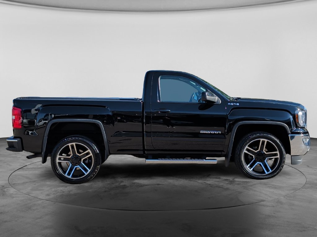 Used 2018 GMC Sierra 1500 SLE w/ SLE Preferred Package AWD/4WD image 8