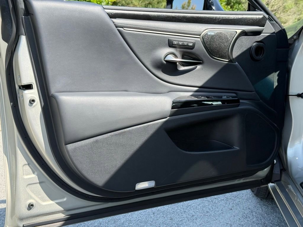 Certified 2023 Lexus ES 350 Ultra Luxury w/ Accessory Package (Z1) FWD image 21