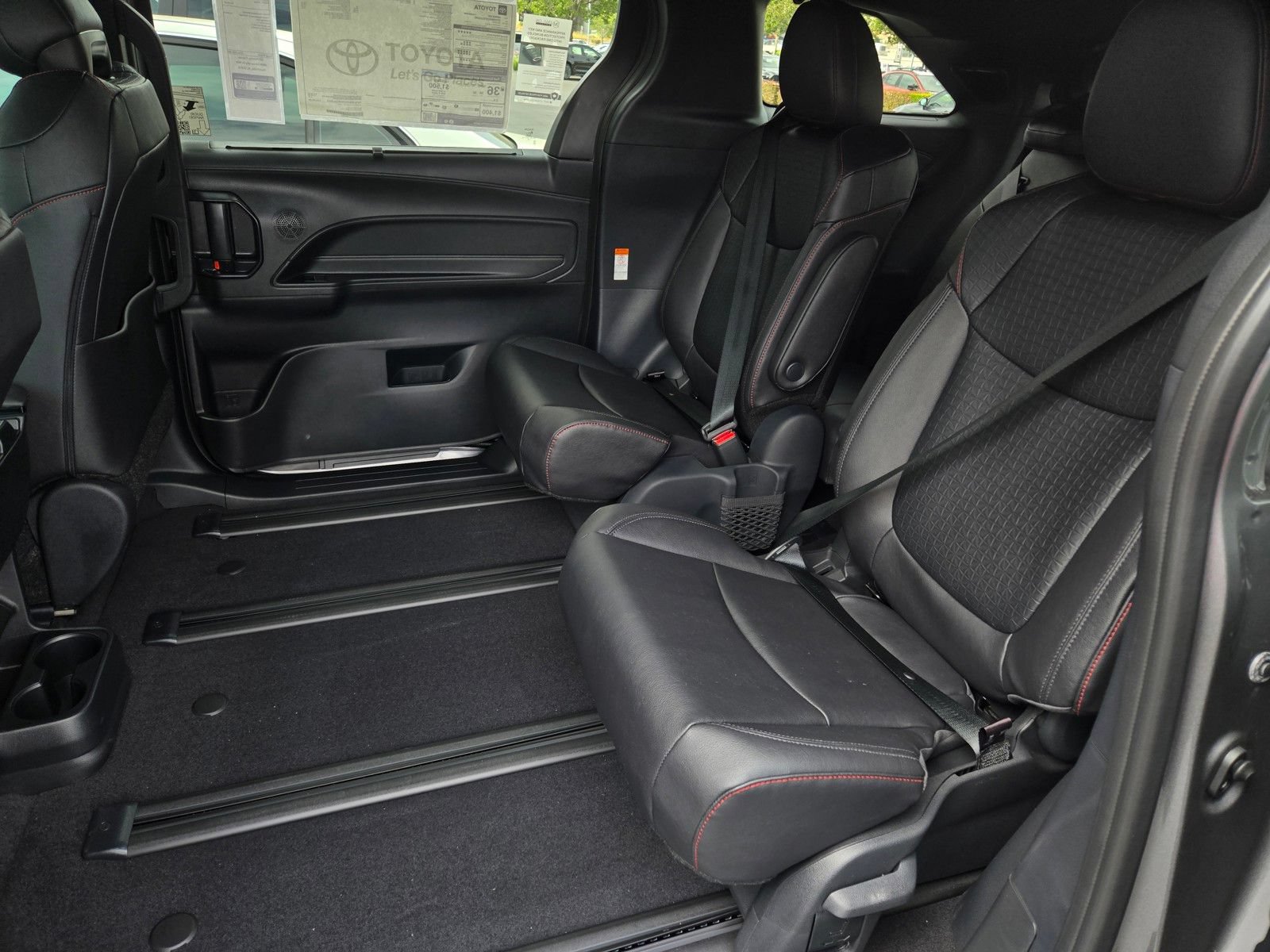 Certified 2026 Toyota Sienna XSE FWD image 11
