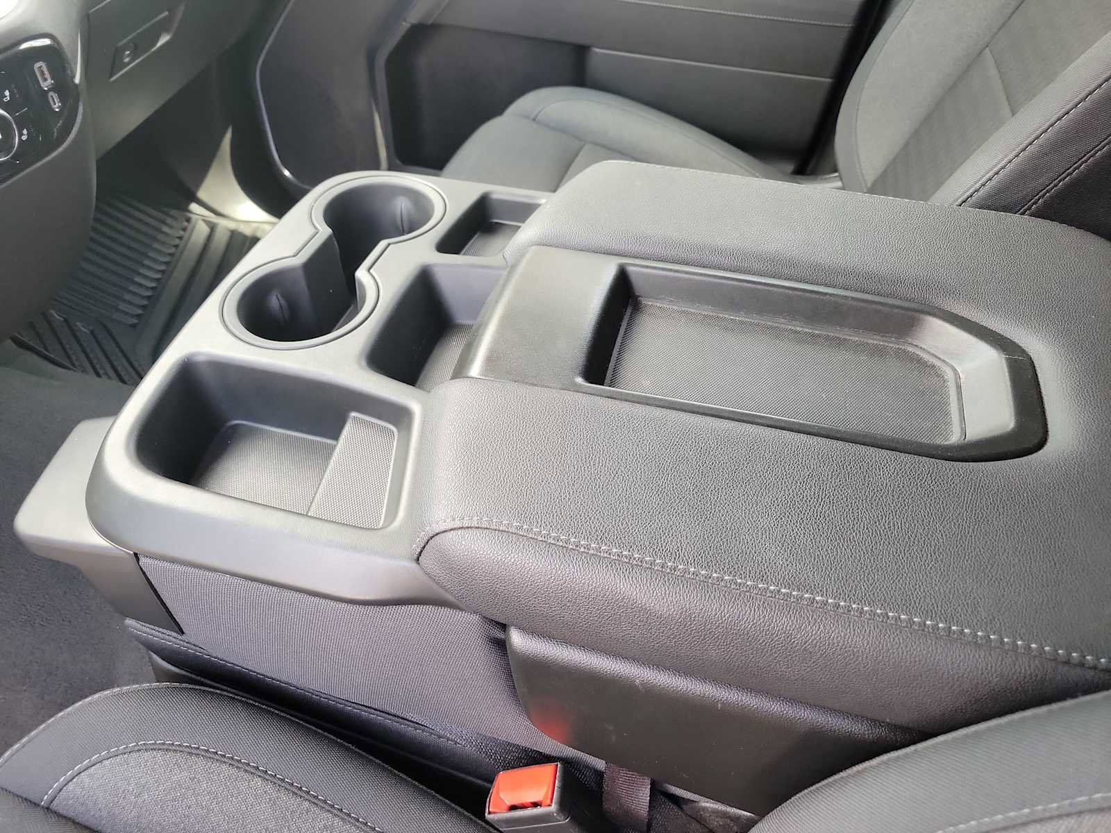 Used 2025 GMC Sierra 1500 Elevation image 16