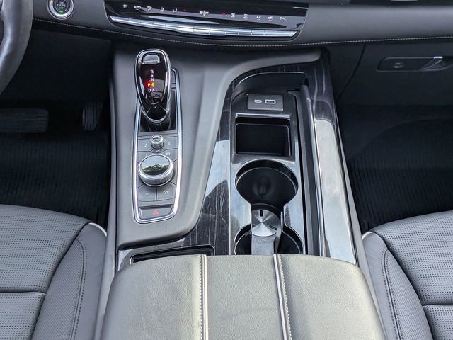 Certified 2024 Cadillac Escalade Sport w/ LPO, ONYX Package image 18