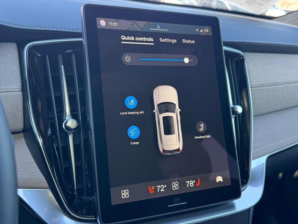 Certified 2025 Volvo XC90 T8 Plus image 19