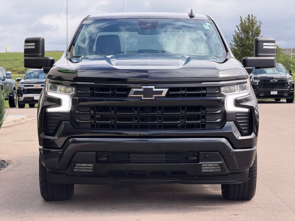 Used 2024 Chevrolet Silverado 1500 RST w/ Max Trailering Package AWD/4WD image 6