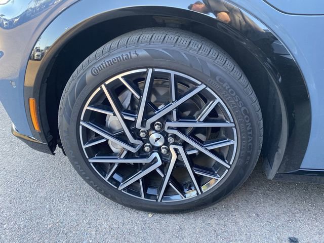 Used 2023 Ford Mustang Mach-E Premium image 7