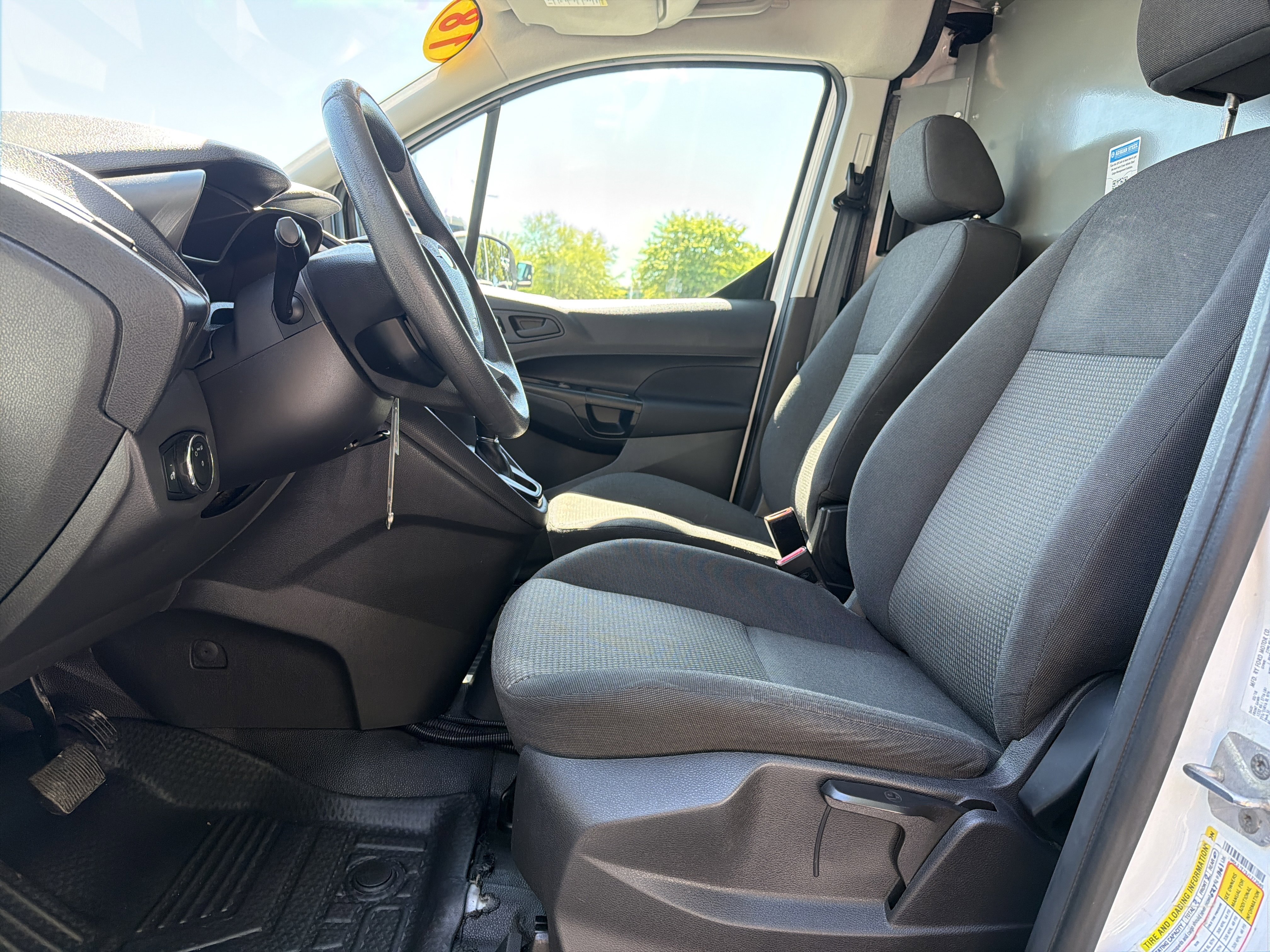 Used 2018 Ford Transit Connect XL FWD image 16