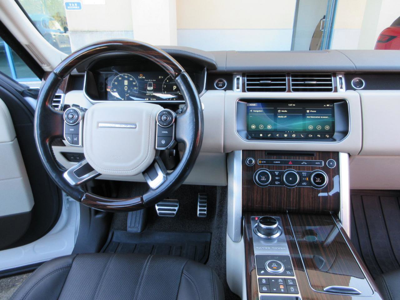 Used 2017 Land Rover Range Rover Supercharged image 48