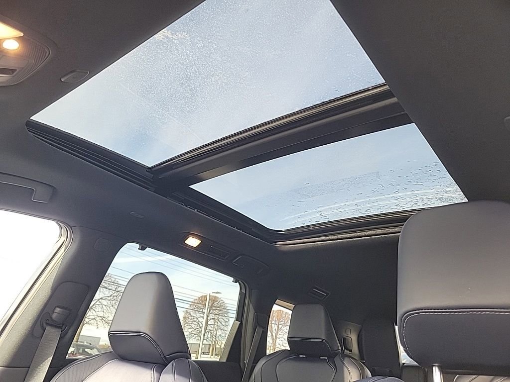 Certified 2026 INFINITI QX60 Sport w/ Dark Cargo Package image 30