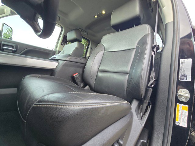 Used 2018 Chevrolet Silverado 2500 LTZ w/ Vortec Plus Package image 23