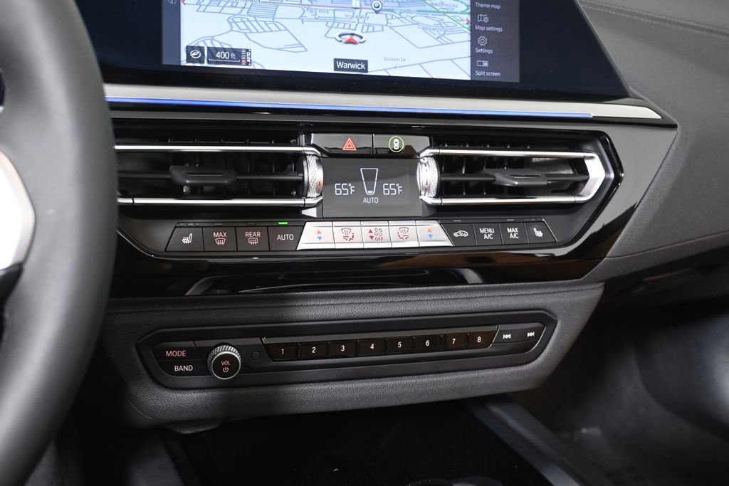 Used 2025 BMW Z4 M40i w/ Premium Package image 29