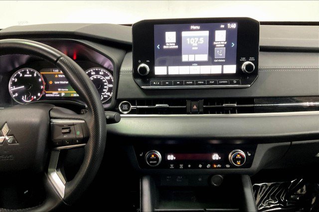 Used 2024 Mitsubishi Outlander SE image 6