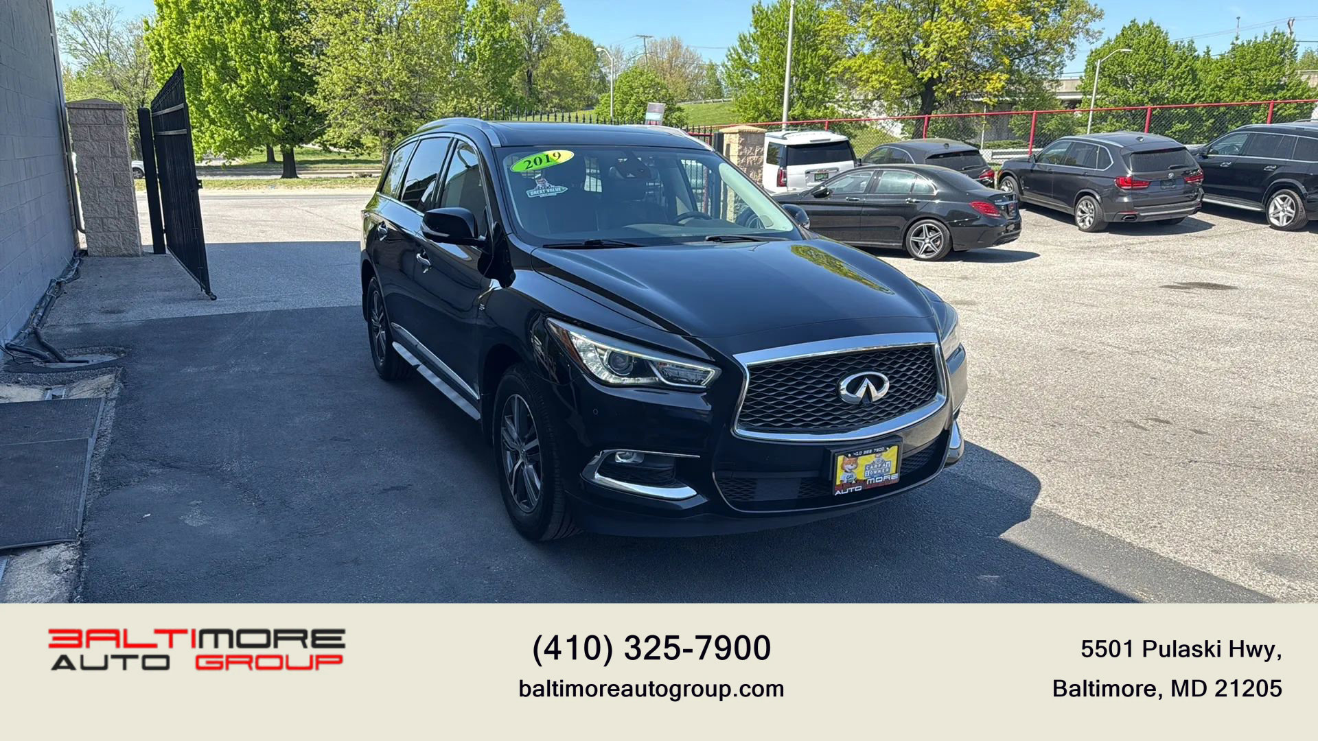 Used 2019 INFINITI QX60 Luxe w/ Essential Package image 3