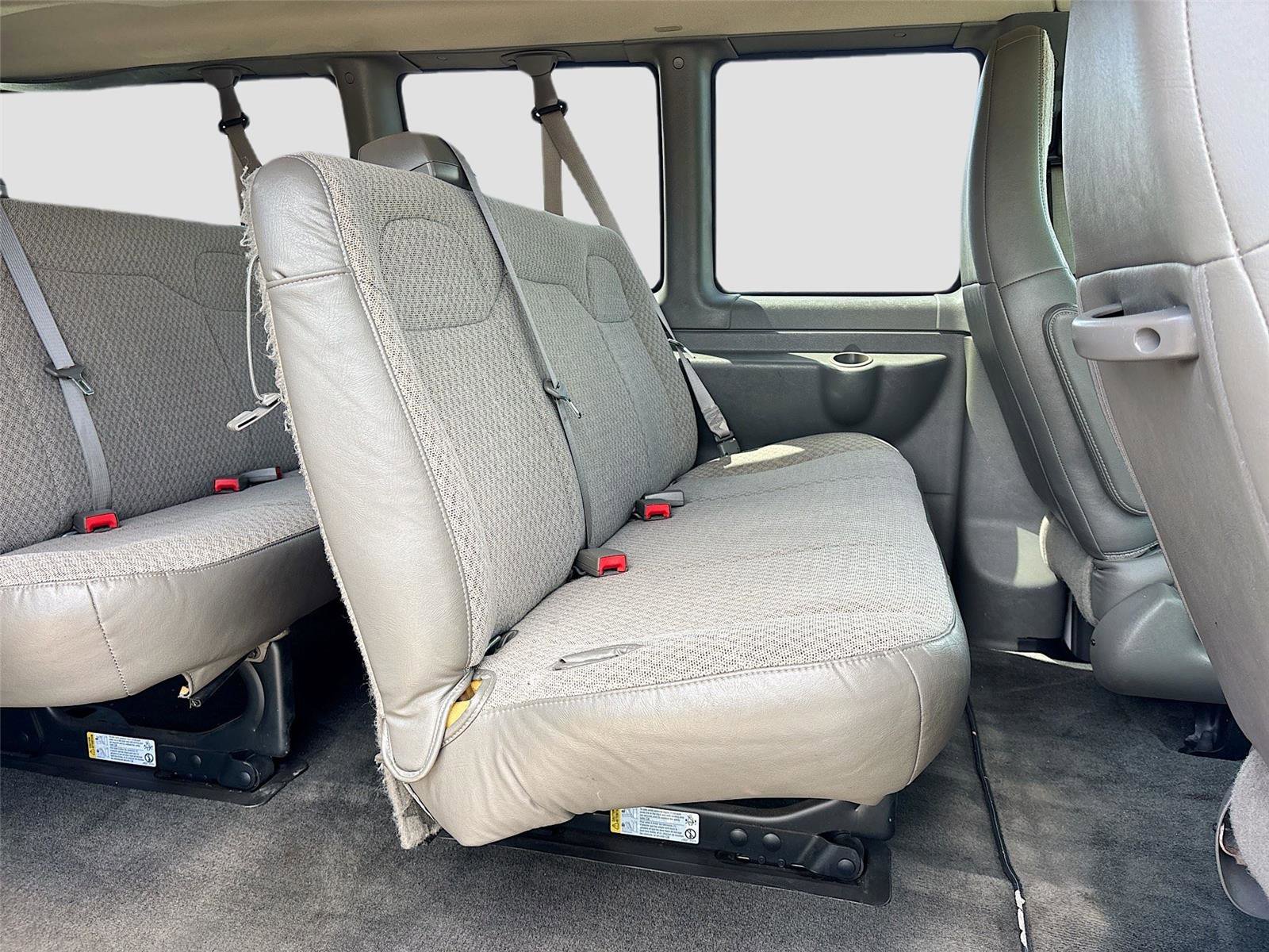 Used 2018 Chevrolet Express 3500 LT w/ LT Preferred Equipment Group image 25