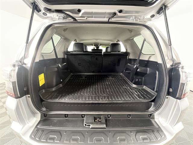 Used 2022 Toyota 4Runner SR5 Premium image 23