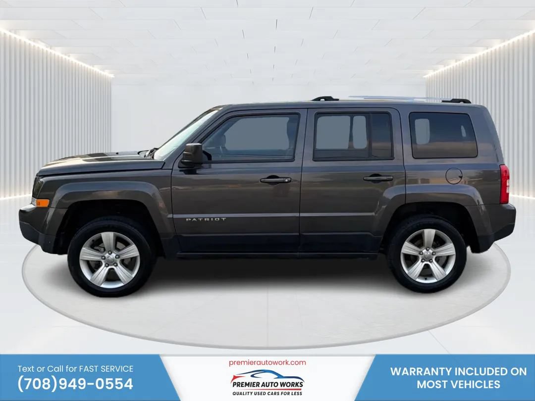 Used 2014 Jeep Patriot Limited w/ Sun/Sound Group AWD/4WD image 9