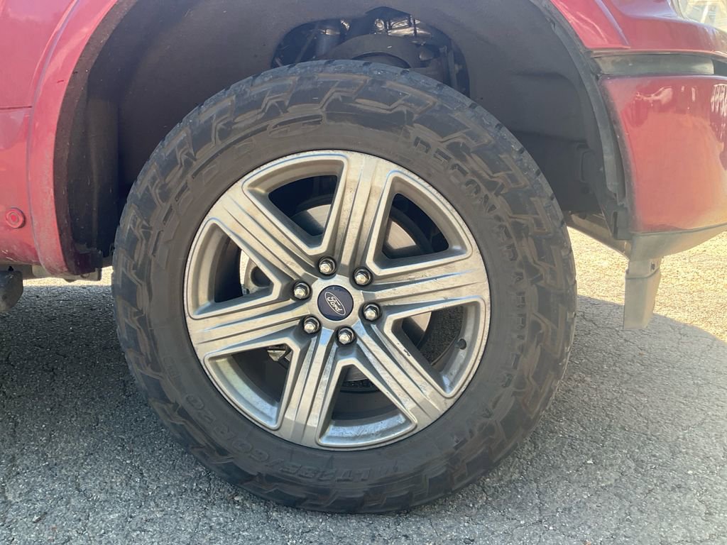 Used 2019 Ford F150 Lariat w/ Equipment Group 502A Luxury AWD/4WD image 10