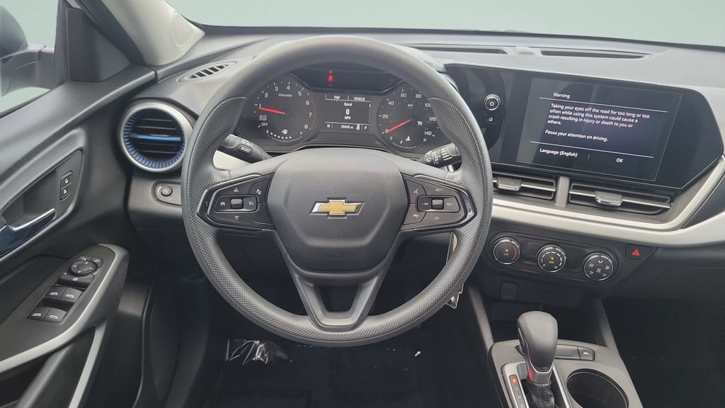 Used 2024 Chevrolet Trax LS FWD image 12