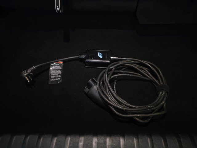 Used 2021 Chrysler Pacifica Limited w/ Uconnect Theater Family Group FWD image 43