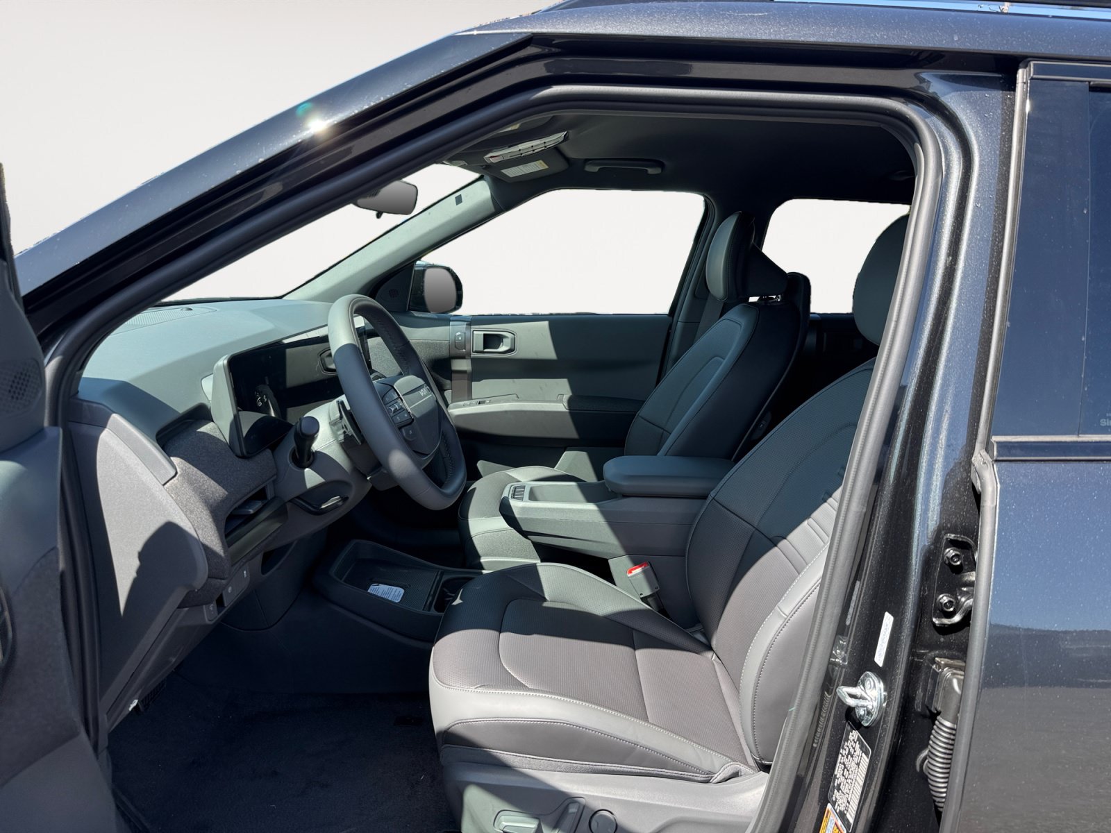 New 2027 Kia EV3 Wind FWD image 10