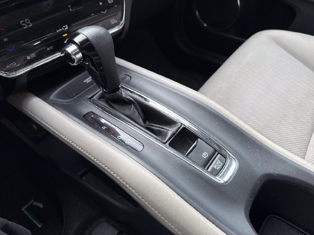 Used 2016 Honda HR-V EX image 12
