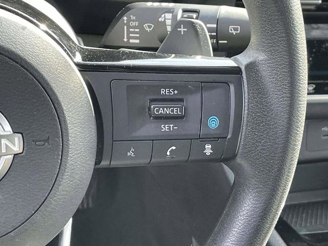 Used 2023 Nissan Rogue SV image 20