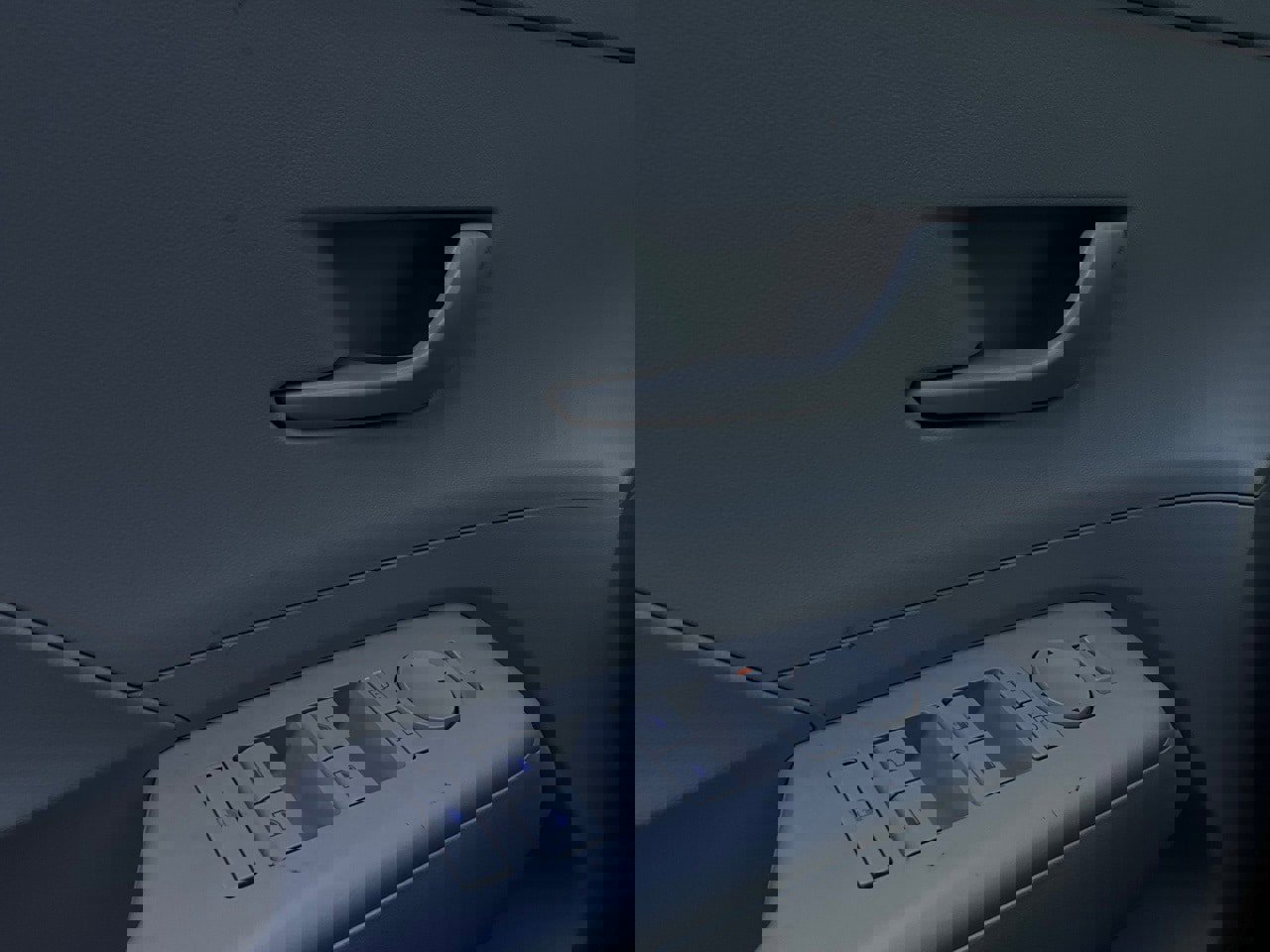 Used 2025 Hyundai Kona SEL image 21