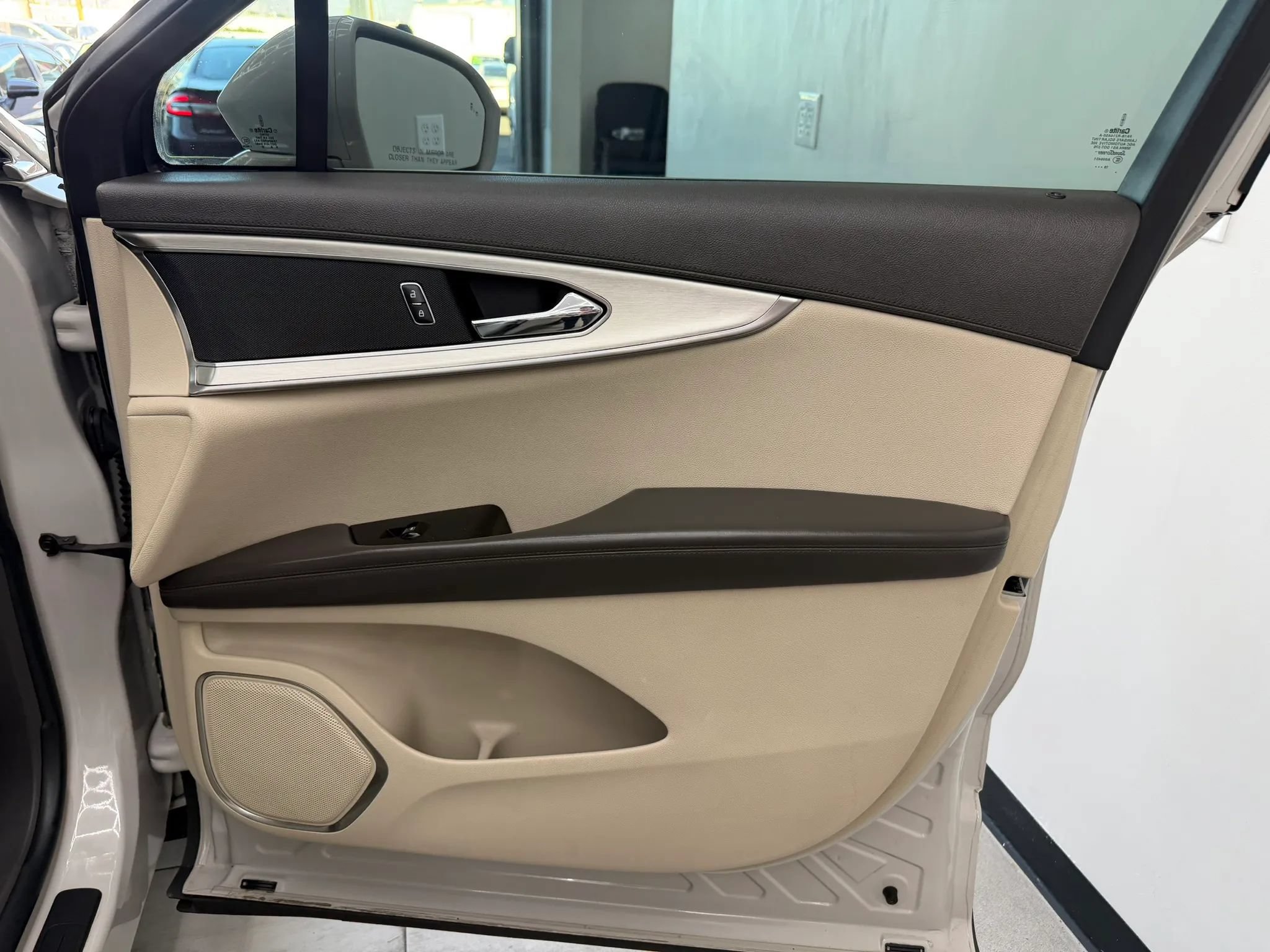 Used 2020 Lincoln Nautilus FWD w/ Equipment Group 101A image 24