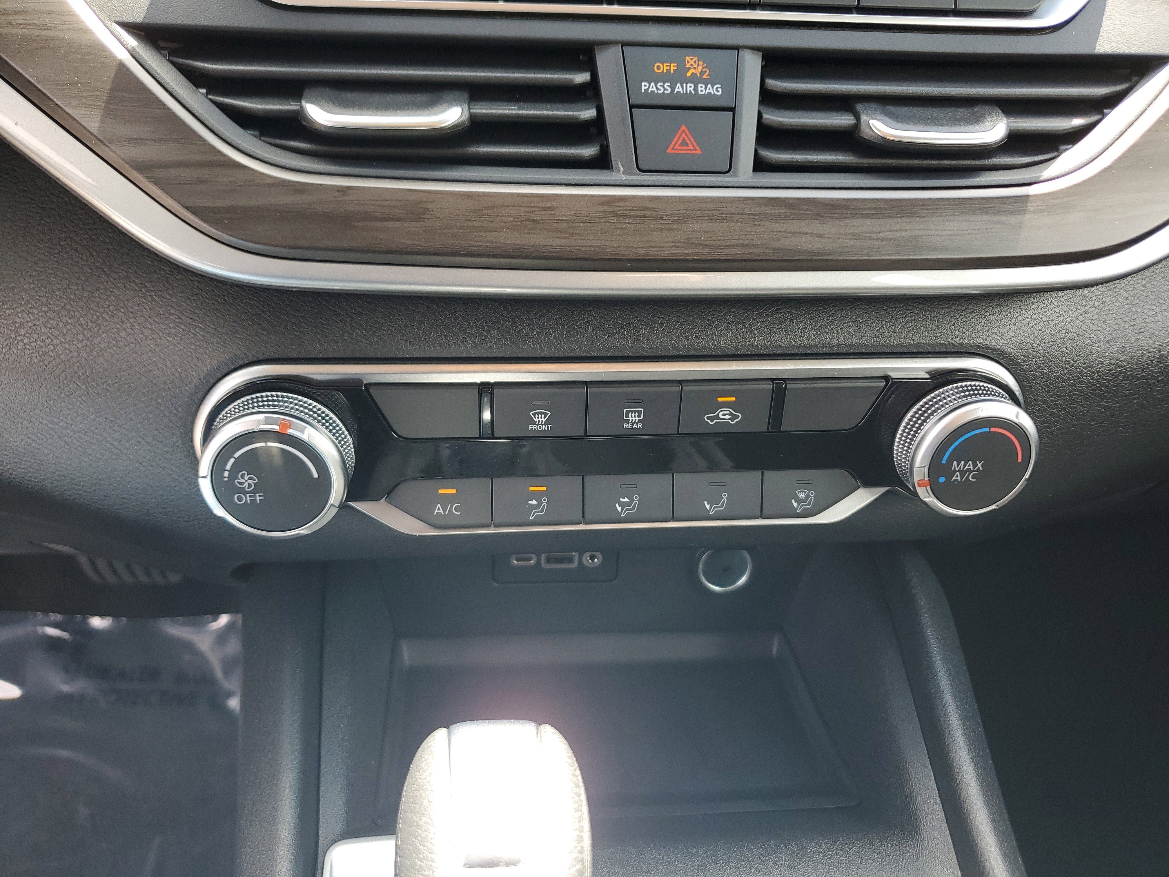 Used 2025 Nissan Altima 2.5 SV image 22