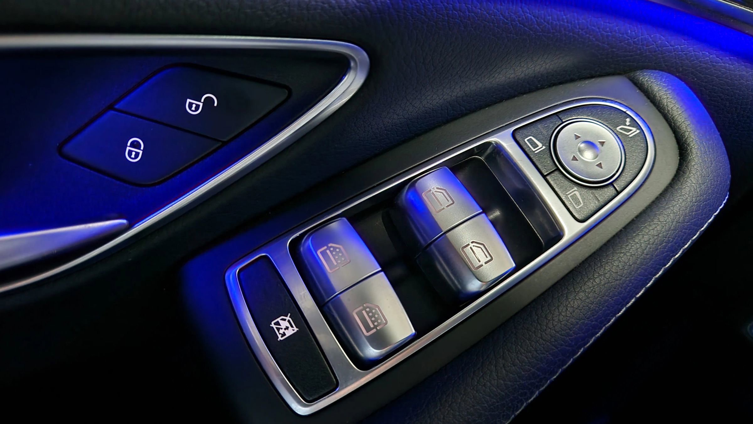 Used 2015 Mercedes-Benz S 550 4MATIC Sedan image 44