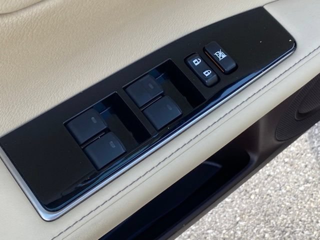 Used 2016 Lexus ES 350 w/ Navigation System Package FWD image 12