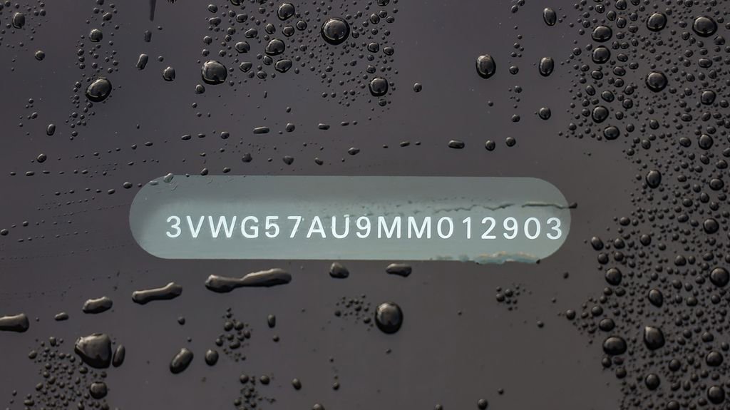 Used 2021 Volkswagen Golf 4-Door image 29