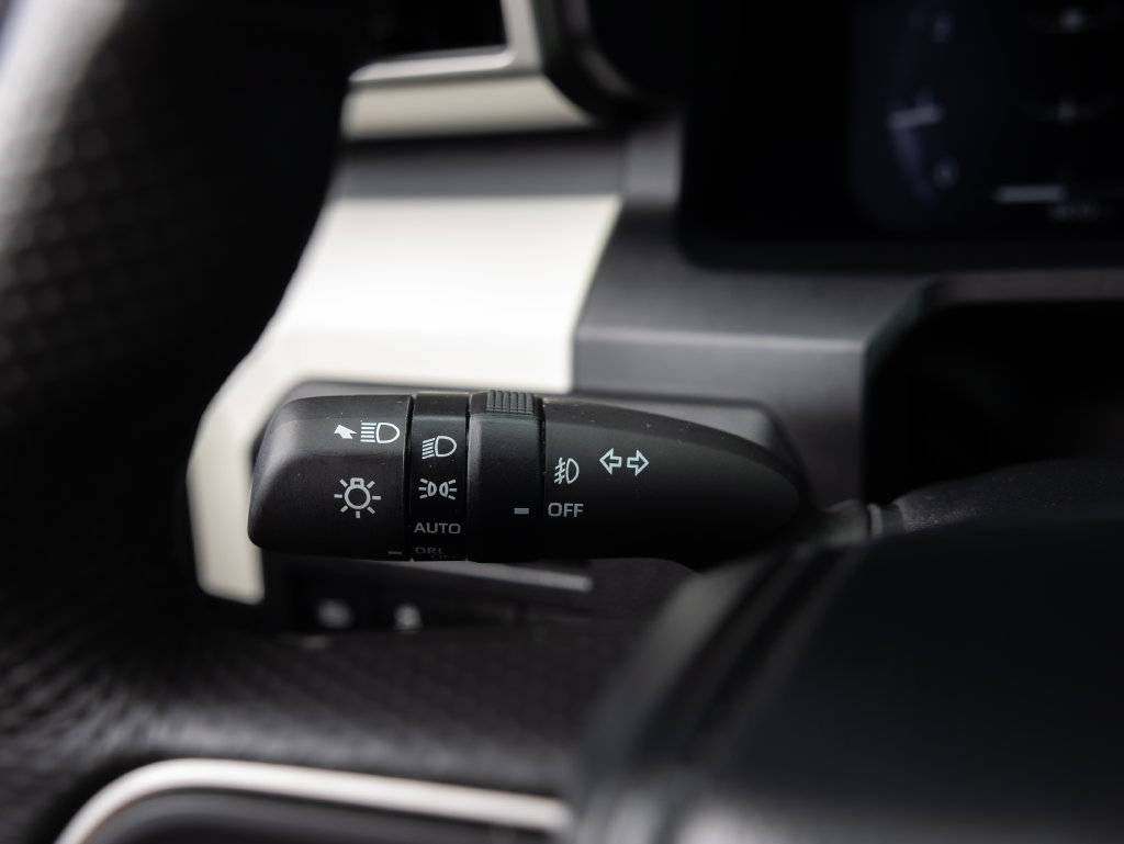 Used 2024 Toyota Tacoma TRD Off-Road AWD/4WD image 17