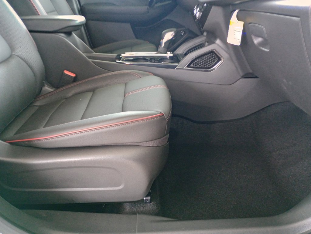 New 2026 Chevrolet TrailBlazer RS w/ Convenience Package FWD image 23