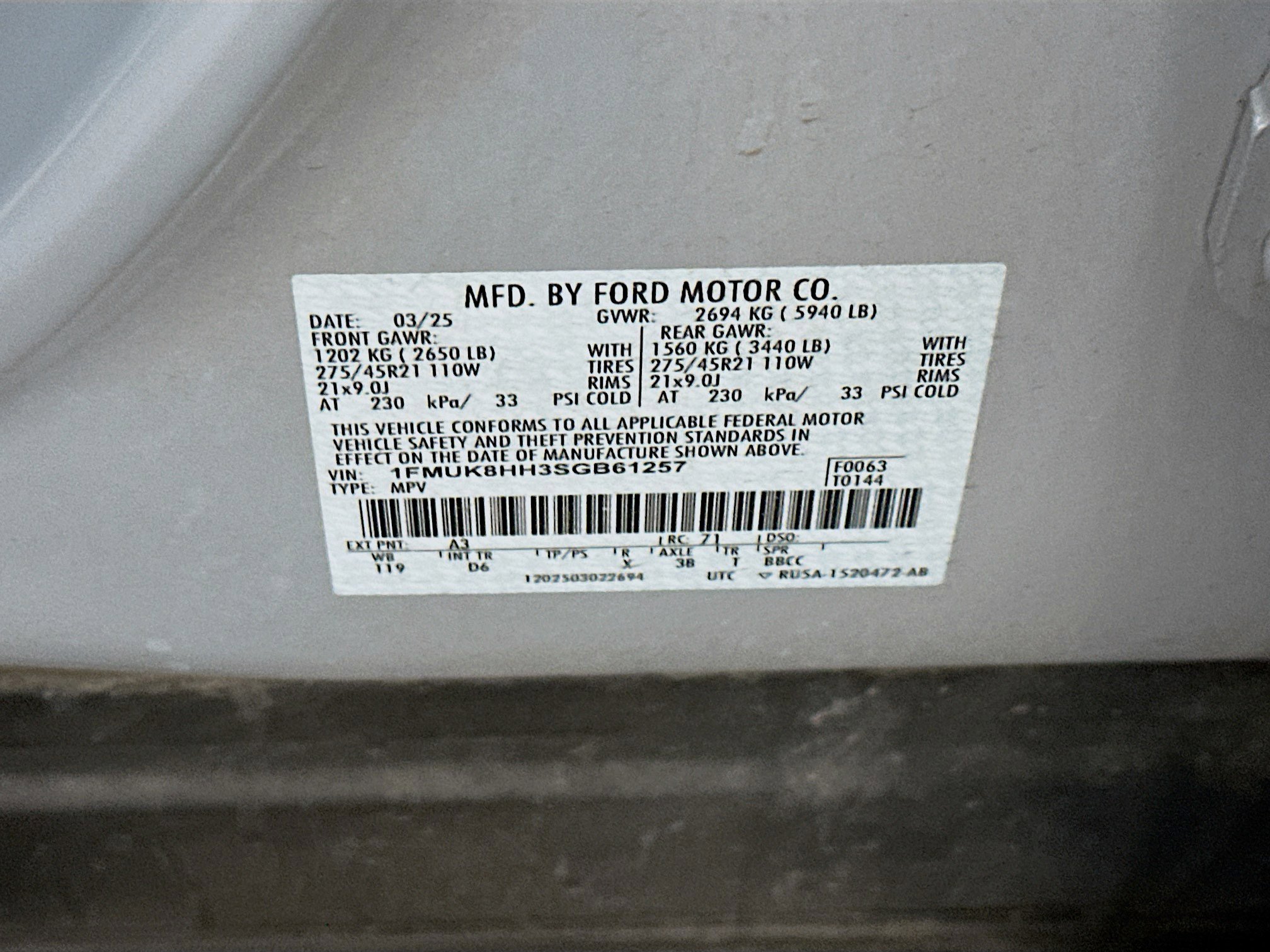 Used 2025 Ford Explorer Platinum w/ LUX Leather Package AWD/4WD image 12