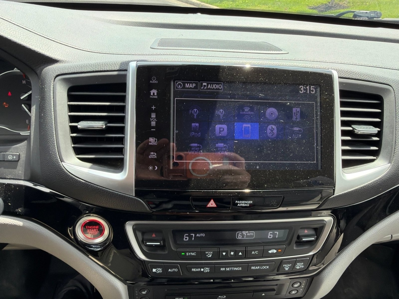 Used 2018 Honda Pilot Elite image 22