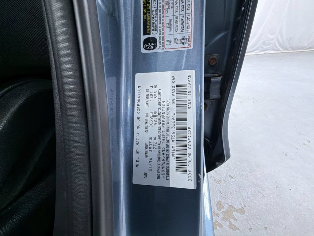 Used 2016 MAZDA MAZDA3 i Touring w/ Popular Equipment Package FWD image 15