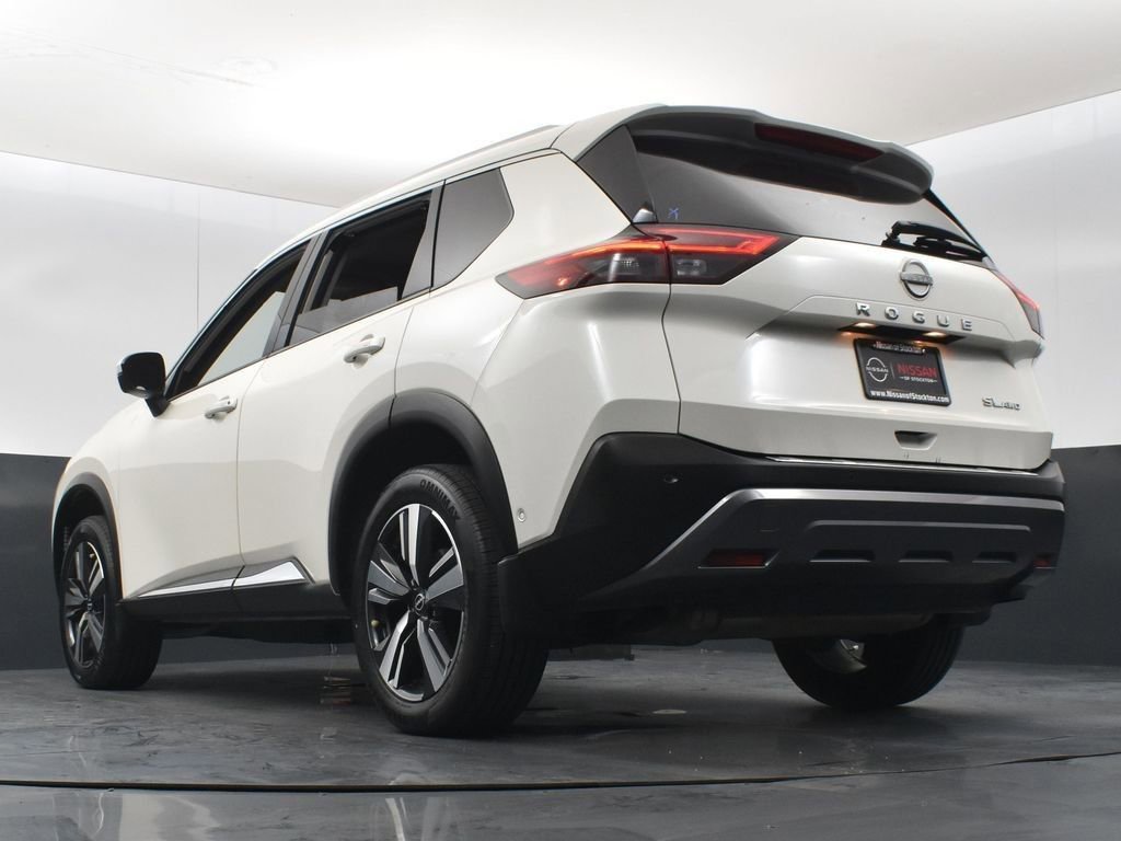 Used 2023 Nissan Rogue SL w/ SL Premium Package image 42